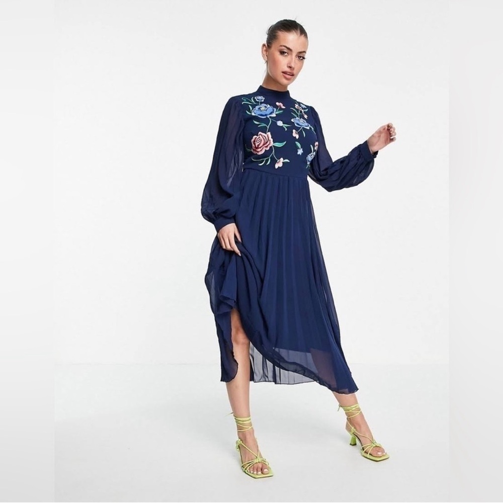 ASOS Designhighneck pleated long sleeve skater maxi dress embroidery navy